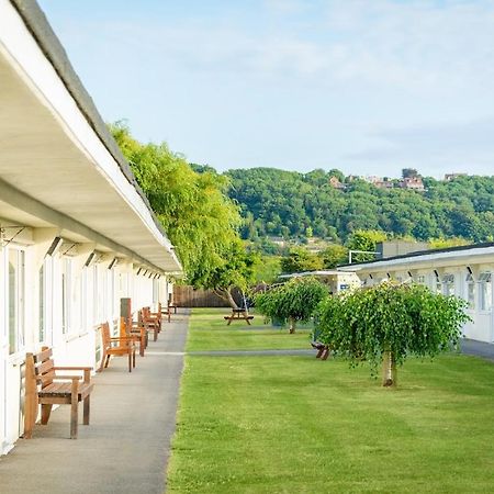 Sand Bay Holiday Village - Adults Only Weston-super-Mare Exterior photo